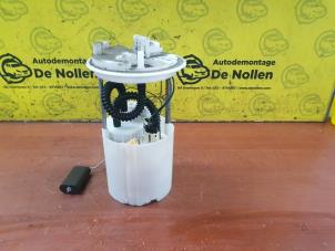 Gebruikte Tank element Pomp Opel Corsa D 1.4 16V Twinport Prijs € 50,00 Margeregeling aangeboden door de Nollen autorecycling