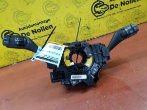 Gebruikte Licht + Raw Schakelaar Ford Focus C-Max 2.0 16V Prijs € 40,00 Margeregeling aangeboden door de Nollen autorecycling