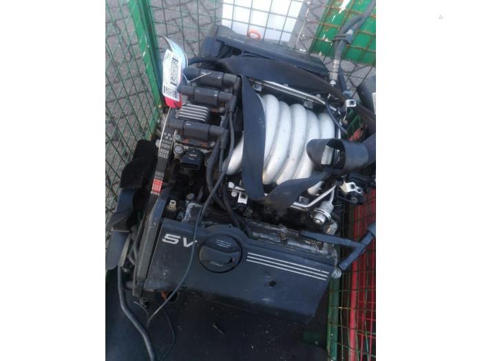 Gebruikte Motor Audi A6 (C5) 2.4 V6 30V Prijs € 950,00 Margeregeling aangeboden door autodemontage denollen
