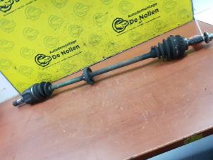 Gebruikte Aandrijfas rechts-voor Kia Rio (DC12) 1.3 Prijs € 50,00 Margeregeling aangeboden door de Nollen autorecycling