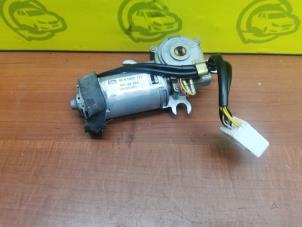 Gebruikte Schuifdak Motor Landrover Range Rover II 4.6 V8 HSE Prijs op aanvraag aangeboden door de Nollen autorecycling