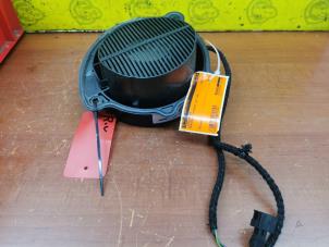 Gebruikte Luidspreker Mercedes S (W220) 3.2 S-320 18V Prijs € 50,00 Margeregeling aangeboden door de Nollen autorecycling