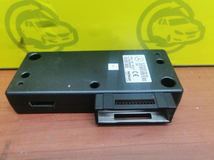 Telefoon Module van een Mercedes-Benz S (W220) 3.2 S-320 18V 1998