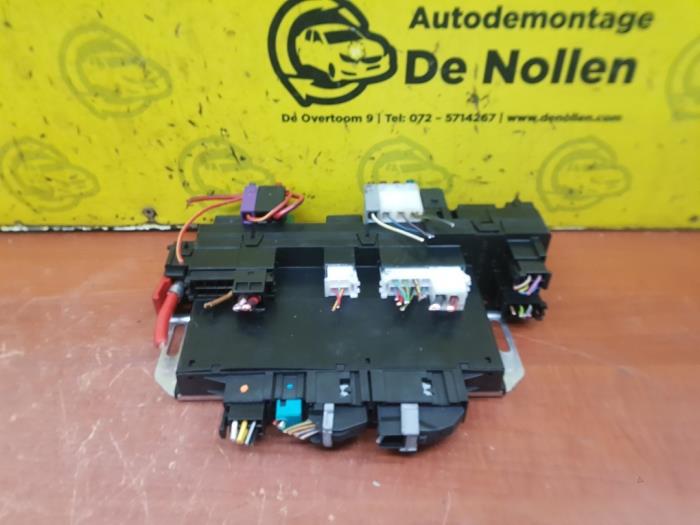 Gebruikte Comfort Module Mercedes S (W220) 3.2 S-320 18V Prijs € 100,00 Margeregeling aangeboden door autodemontage denollen