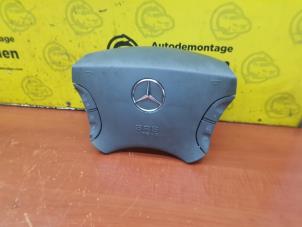 Gebruikte Airbag links (Stuur) Mercedes S (W220) 3.2 S-320 18V Prijs € 45,00 Margeregeling aangeboden door de Nollen autorecycling