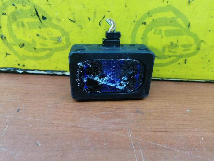 Gebruikte Regensensor Mercedes S (W220) 3.2 S-320 18V Prijs € 19,00 Margeregeling aangeboden door de Nollen autorecycling