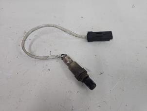 Gebruikte Lambda Sonde Peugeot 208 I (CA/CC/CK/CL) 1.2 Vti 12V PureTech 82 Prijs op aanvraag aangeboden door de Nollen autorecycling