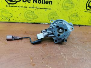 Gebruikte Waterpomp Volkswagen Golf VII Variant (AUVV) 2.0 TDI 4Motion 16V Prijs € 100,00 Margeregeling aangeboden door de Nollen autorecycling