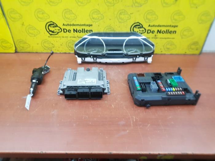 Gebruikte Computer Motormanagement Peugeot 208 I (CA/CC/CK/CL) 1.6 16V GTI Prijs € 500,00 Margeregeling aangeboden door autodemontage denollen