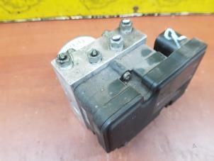 Gebruikte ABS Pomp Ford Focus C-Max 1.6 16V Prijs € 40,00 Margeregeling aangeboden door de Nollen autorecycling