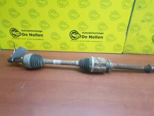 Gebruikte Cardanas rechts-voor (VWA) Dacia Sandero I (BS) 1.5 dCi 70 Prijs op aanvraag aangeboden door de Nollen autorecycling