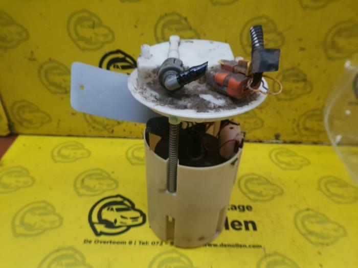 Gebruikte Tank element Pomp Fiat Stilo (192A/B) 1.2 16V 3-Drs. Prijs € 50,00 Margeregeling aangeboden door autodemontage denollen