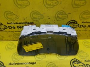 Gebruikte Tellerklok Toyota Starlet (EP8/NP8) 1.3 Friend,XLi 12V Prijs op aanvraag aangeboden door de Nollen autorecycling