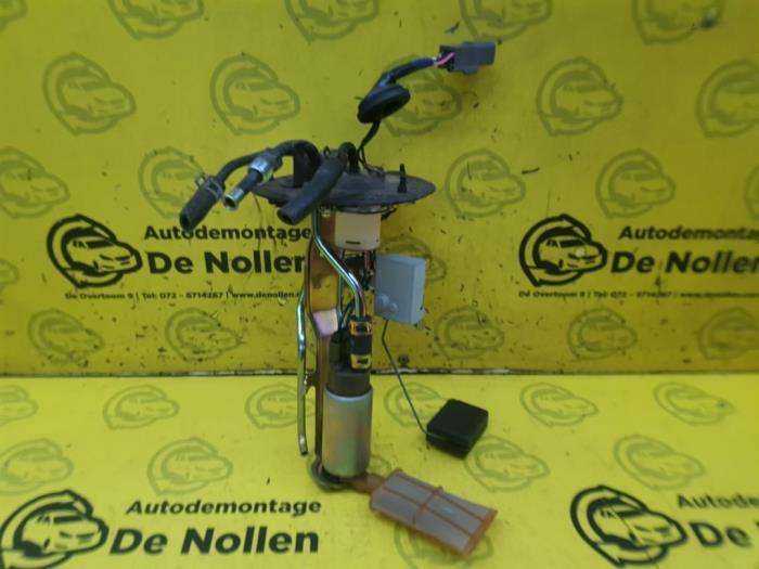 Gebruikte Tank element Pomp Toyota Starlet (EP8/NP8) 1.3 Friend,XLi 12V Prijs € 40,00 Margeregeling aangeboden door autodemontage denollen