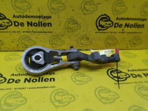 Gebruikte Motorsteun Jeep Compass II (MP) 1.4 Multi Air2 16V Prijs € 48,40 Inclusief btw aangeboden door de Nollen autorecycling