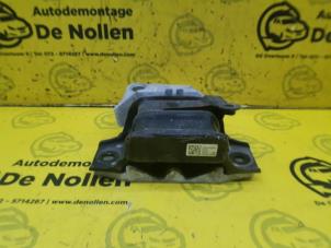 Gebruikte Motorsteun Jeep Compass II (MP) 1.4 Multi Air2 16V Prijs € 60,50 Inclusief btw aangeboden door de Nollen autorecycling