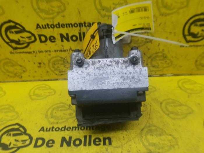 Gebruikte ABS Pomp Audi A4 (B5) 1.6 Prijs € 24,00 Margeregeling aangeboden door autodemontage denollen