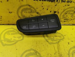 Gebruikte Schakelaar (diversen) Fiat Grande Punto (199) 1.2 Prijs op aanvraag aangeboden door de Nollen autorecycling