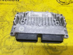 Gebruikte Computer Diversen Renault Grand Scénic II (JM) 2.0 16V Prijs op aanvraag aangeboden door de Nollen autorecycling