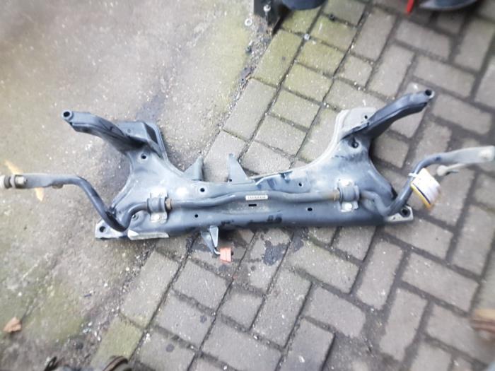 Gebruikte Subframe Ford Fiesta 7 1.0 EcoBoost 12V Prijs € 200,00 Margeregeling aangeboden door autodemontage denollen