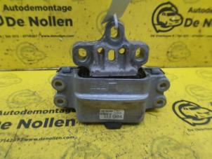 Gebruikte Motorrubber Volkswagen Scirocco (137/13AD) 2.0 TSI 16V Prijs € 29,99 Margeregeling aangeboden door de Nollen autorecycling