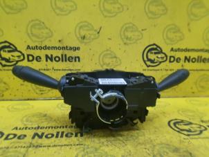 Gebruikte Licht + Raw Schakelaar Citroen C4 Berline (NC) 1.6 16V GT THP Prijs € 150,00 Margeregeling aangeboden door de Nollen autorecycling