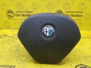 Gebruikte Airbag links (Stuur) Alfa Romeo MiTo (955) 1.4 Turbo Multi Air 16V Quadrifoglio Verde Prijs € 75,00 Margeregeling aangeboden door de Nollen autorecycling