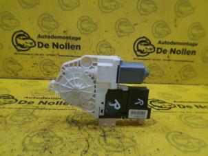 Gebruikte Motor portierruit Citroen C4 Coupé (LA) 1.6 16V Prijs € 35,00 Margeregeling aangeboden door de Nollen autorecycling