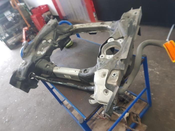 Gebruikte Subframe Mercedes S (222.0/222.1) 3.0 S-350 BlueTEC, S-350d 24V Prijs € 450,00 Margeregeling aangeboden door autodemontage denollen