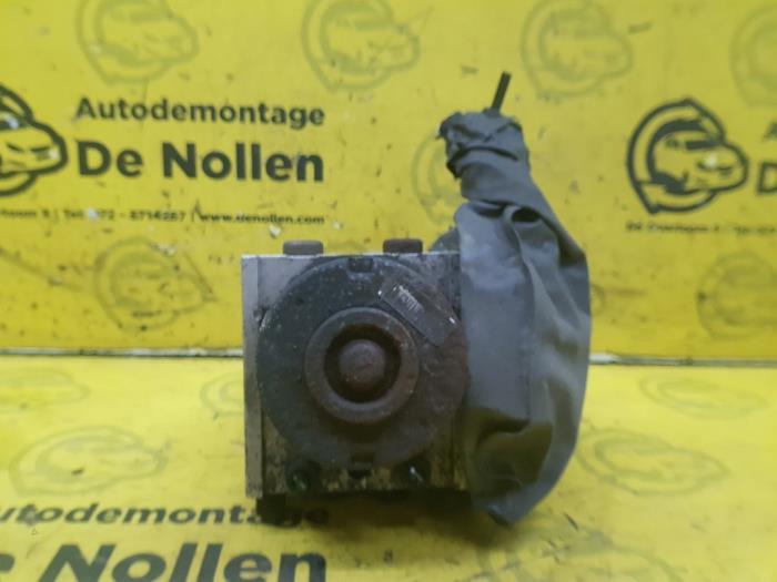 Gebruikte ABS Pomp Citroen C2 (JM) 1.1 Prijs € 48,00 Margeregeling aangeboden door autodemontage denollen