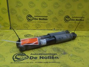 Gebruikte Schokbreker set Opel Zafira (M75) 1.6 16V Prijs € 50,00 Margeregeling aangeboden door de Nollen autorecycling