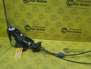 Gebruikte Schakelmechaniek Peugeot 207 CC (WB) 1.6 16V THP Prijs op aanvraag aangeboden door de Nollen autorecycling