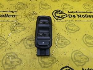Gebruikte Elektrisch Raam Schakelaar Ford Ka+ 1.2 Ti-VCT Prijs € 40,00 Margeregeling aangeboden door de Nollen autorecycling