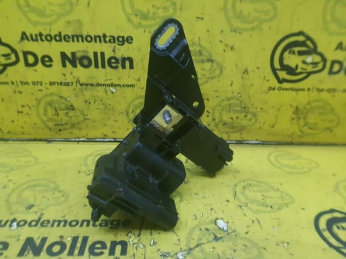 Gebruikte Stroomverdeler BMW 1 serie (F20) 114d 1.5 12V TwinPower Prijs op aanvraag aangeboden door autodemontage denollen