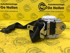 Gebruikte Veiligheidsgordel rechts-voor Opel Meriva 1.4 16V Ecotec Prijs € 50,00 Margeregeling aangeboden door de Nollen autorecycling