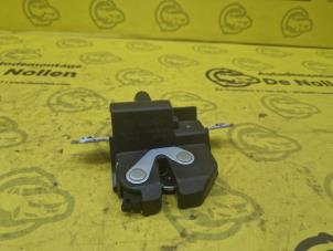 Gebruikte Slotmechaniek Achterklep Opel Meriva 1.4 16V Ecotec Prijs € 25,00 Margeregeling aangeboden door de Nollen autorecycling