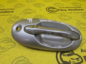 Gebruikte Handgreep Kia Carnival 2 (FIB/FLD) 2.9 HPDi 16V Prijs op aanvraag aangeboden door de Nollen autorecycling