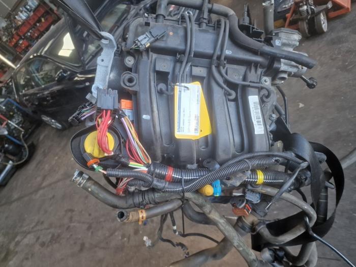 Gebruikte Motor Dacia Sandero I (BS) 1.2 16V Prijs € 550,00 Margeregeling aangeboden door autodemontage denollen