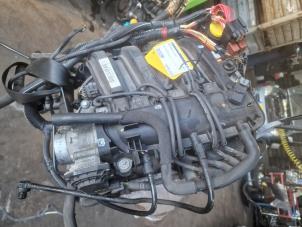 Motor van een Dacia Sandero I (BS) 1.2 16V 2011