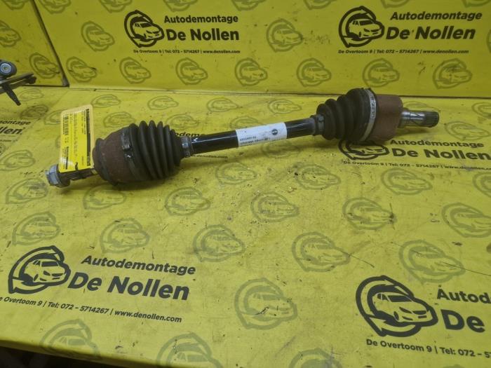 Gebruikte Steekas links-voor Mini Mini (R56) 1.6 16V Cooper Prijs € 75,00 Margeregeling aangeboden door autodemontage denollen
