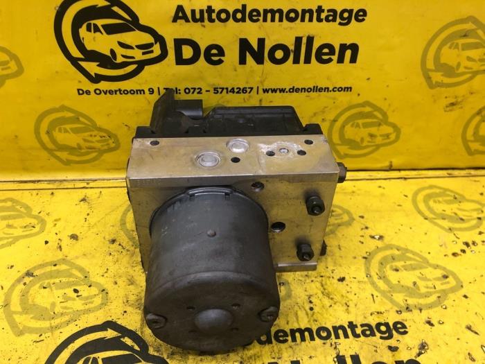 Gebruikte ABS Pomp Rover 75 2.5 V6 24V Charme Prijs € 48,00 Margeregeling aangeboden door autodemontage denollen