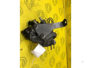 Gebruikte Dieselpomp Volkswagen Tiguan (5N1/2) 2.0 TDI 16V 4Motion Prijs € 300,00 Margeregeling aangeboden door de Nollen autorecycling