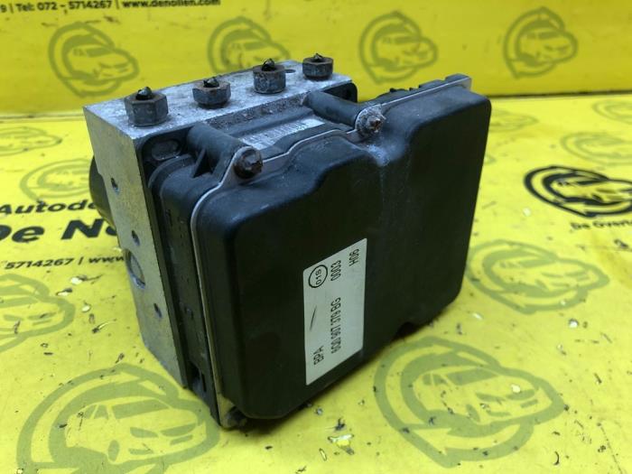 Gebruikte ABS Pomp Volkswagen CrossPolo (9N3) 1.4 16V 75 Prijs € 66,00 Margeregeling aangeboden door autodemontage denollen
