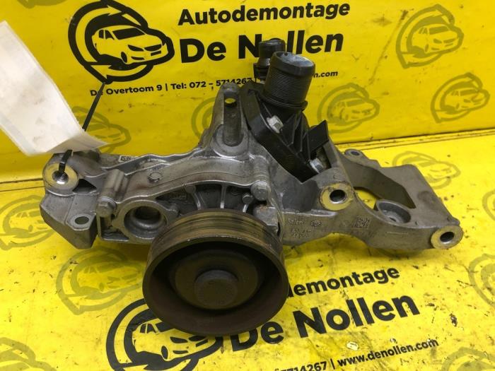 Gebruikte Waterpomp Mini Mini (F55) 1.5 12V Cooper D Prijs € 50,00 Margeregeling aangeboden door autodemontage denollen