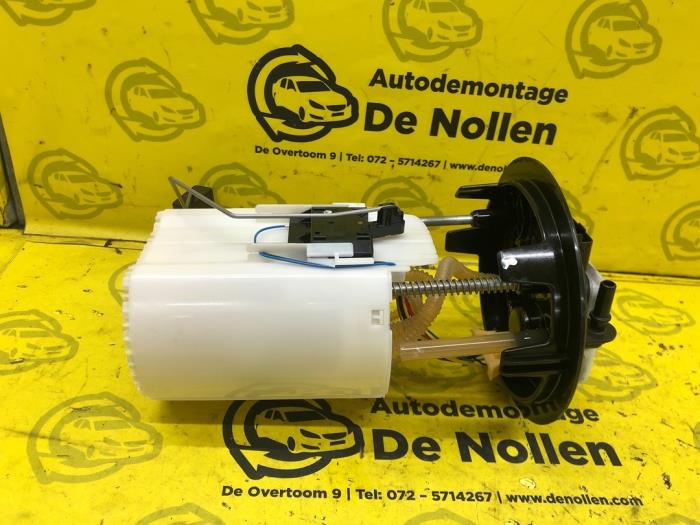 Gebruikte Tank element Pomp Peugeot 208 I (CA/CC/CK/CL) 1.6 Blue HDi Prijs op aanvraag aangeboden door autodemontage denollen
