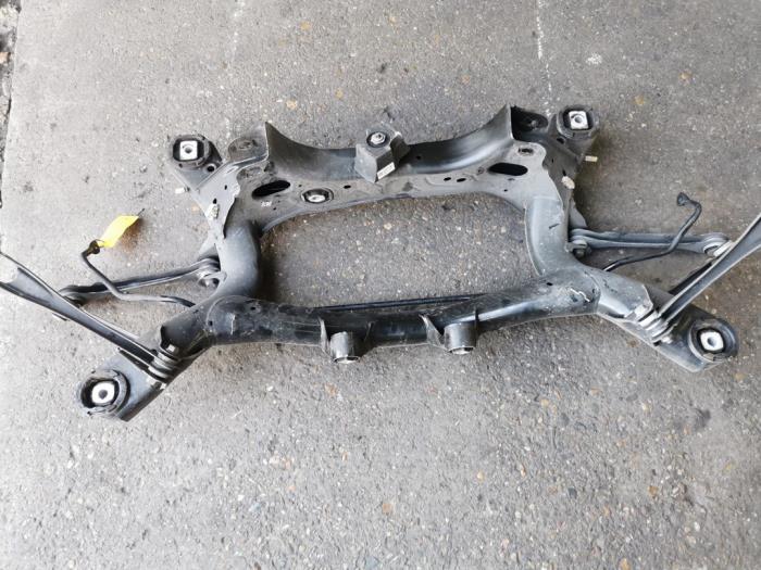 Gebruikte Subframe BMW 1 serie (F20) 114d 1.5 12V TwinPower Prijs € 100,00 Margeregeling aangeboden door autodemontage denollen