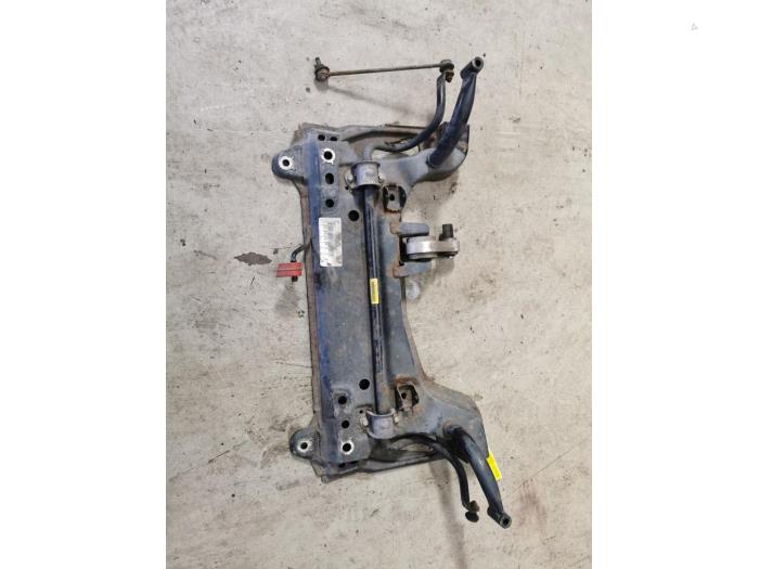 Gebruikte Subframe Ford Fusion 1.4 16V Prijs € 100,00 Margeregeling aangeboden door autodemontage denollen