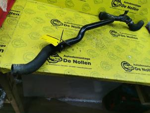 Gebruikte Intercooler Buis Fiat 500/595/695 1.4 T-Jet 16V Prijs € 125,00 Margeregeling aangeboden door de Nollen autorecycling