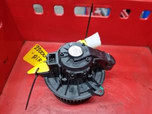 Gebruikte Kachel Ventilatiemotor Ford Transit 2.2 TDCi 16V Prijs € 121,00 Inclusief btw aangeboden door de Nollen autorecycling