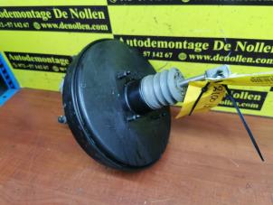 Gebruikte Rembooster Dacia Sandero I (BS) 1.2 16V Prijs op aanvraag aangeboden door de Nollen autorecycling